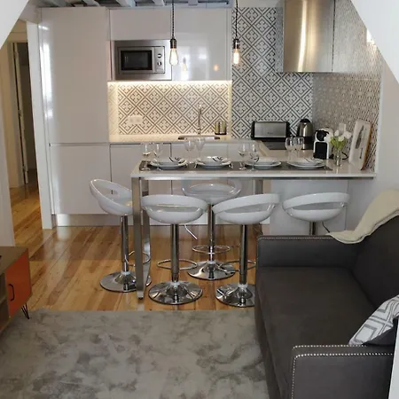 Augusta Street - 4 Esq アパート *