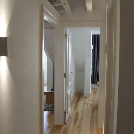 Augusta Street - 4 Esq *